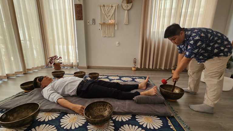 Couples Sound Bath: tắm âm thanh cho 2 người có gì đặc biệt?