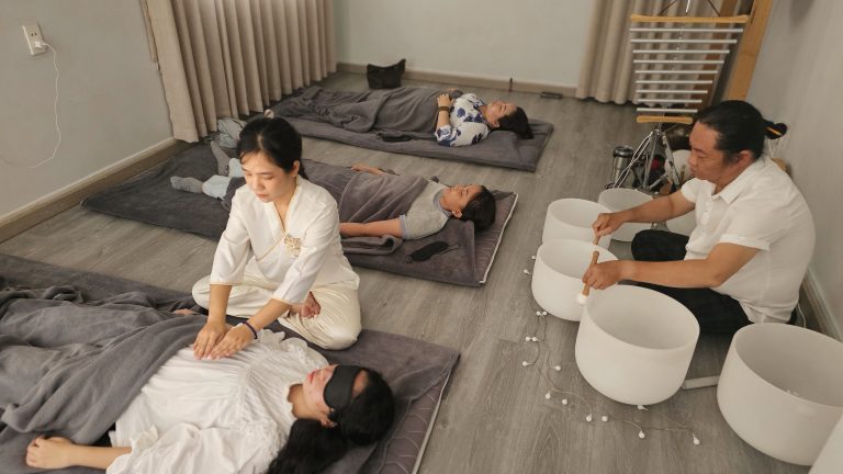 Chọn mua chuông pha lê đầu tiên: 6 điều nên biết